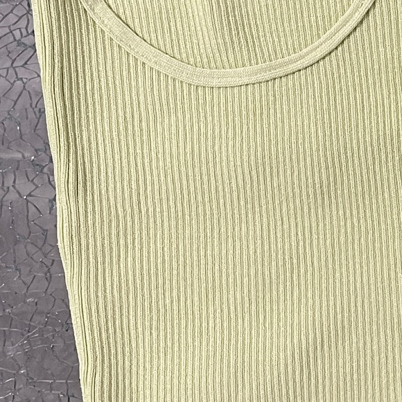 Zara Like Green Ribbed Top - Picture 2 of 9